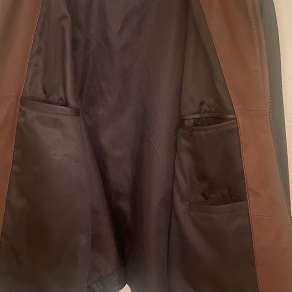 David Cremieux, premiere leather designers man’s lamb-skin jacket. - Picture 8 of 10